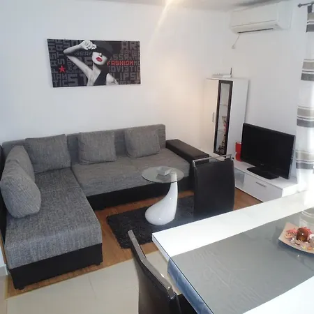 Apartman Goran Postira