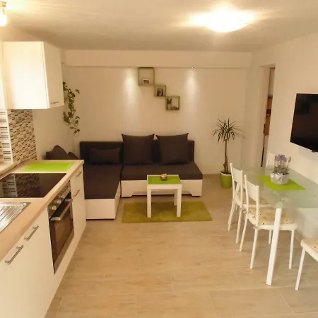 Apartman Goran Postira